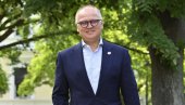 VESIĆ NAJAVIO: Prioritet završetak započetih puteva, pruga i kanalizacije VESIĆ NAJAVIO: Prioritet završetak započetih puteva, pruga i kanalizacije