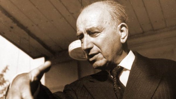 ТРСТЕНИЧКИ ДОМ ЗДРАВЉА НОСИ ИМЕ САВЕ СТАНОЈЕВИЋА:Спречио депортацију 300 Рома - Одважни доктор остаје у сећању ТРСТЕНИЧКИ ДОМ ЗДРАВЉА НОСИ ИМЕ САВЕ СТАНОЈЕВИЋА:Спречио депортацију 300 Рома - Одважни доктор остаје у сећању