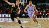 DANTE EGZUM ODUŠEVIO GROBARE: Zbog njega je Nik Kalates reagovao (FOTO) DANTE EGZUM ODUŠEVIO GROBARE: Zbog njega je Nik Kalates reagovao (FOTO)