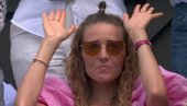 NESVAKIDAŠNJE: Jelena Đoković se tokom finala iz lože izvinjavala Kirjosu, a evo i zašto NESVAKIDAŠNJE: Jelena Đoković se tokom finala iz lože izvinjavala Kirjosu, a evo i zašto