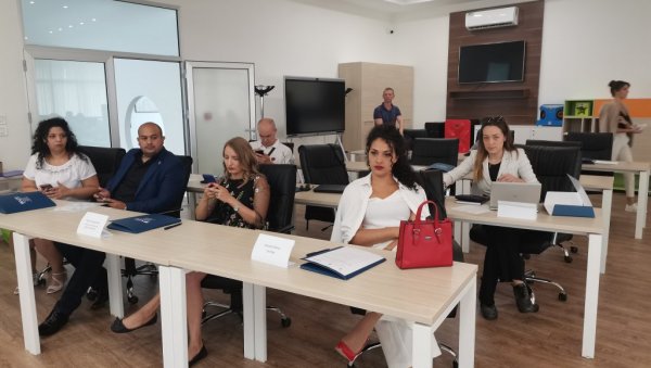 ОД ДИСКРИМИНАЦИЈЕ ДО ПРЕТЊИ: Сајт Ромска платформа помаже мањинама да пријаве кршење људских права ОД ДИСКРИМИНАЦИЈЕ ДО ПРЕТЊИ: Сајт Ромска платформа помаже мањинама да пријаве кршење људских права