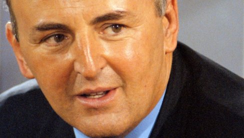 ARKAN JE ZBOG NJEGA ZAPLAKAO: Pustio je suzu na sahrani kuma ARKAN JE ZBOG NJEGA ZAPLAKAO: Pustio je suzu na sahrani kuma