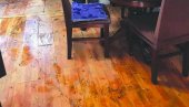 MUKE STANARA JOŠ TRAJU: Žitelji zemunske ulice Kolonija B posle poplava bez pomoći MUKE STANARA JOŠ TRAJU: Žitelji zemunske ulice Kolonija B posle poplava bez pomoći