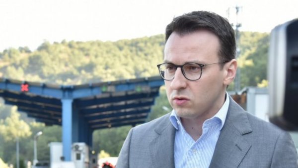 ПЕТКОВИЋ: Не може Курти да нам забрани да помогнемо народу на КиМ, нећу одустати од посета ПЕТКОВИЋ: Не може Курти да нам забрани да помогнемо народу на КиМ, нећу одустати од посета