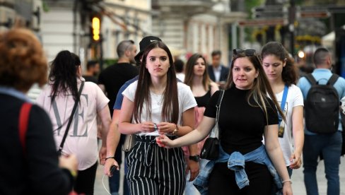 DILEME OKO PORODIČNE PENZIJE: Da li student gubi pravo na nju ako pređe na privatni fakultet?