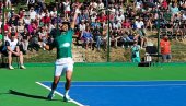 БИЛИ СРБИН, ХРВАТ, СЛОВЕНАЦ И БОСАНАЦ... Новак Ђоковић изазвао еуфорију на отварању тениских терена поред босанских пирамида (ФОТО/ВИДЕО)
