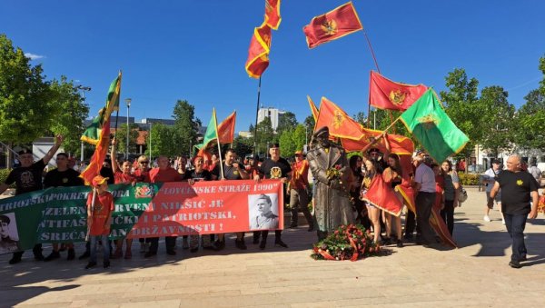 ПАТРИОТЕ У НИКШИЋУ ОБЕЛЕЖИЛЕ ДАН ДРЖАВНОСТИ: Обавестили своје присталице које српске кафане да заобиђу (ФОТО) ПАТРИОТЕ У НИКШИЋУ ОБЕЛЕЖИЛЕ ДАН ДРЖАВНОСТИ: Обавестили своје присталице које српске кафане да заобиђу (ФОТО)