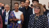 ТРИЈЕНАЛЕ У МИЛАНУ: Министарка Маја Гојковић отворила Павиљон Србије ТРИЈЕНАЛЕ У МИЛАНУ: Министарка Маја Гојковић отворила Павиљон Србије