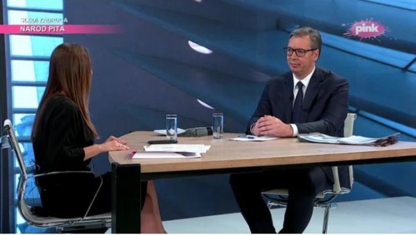 ВУЧИЋ О ЛИЦЕМЕРЈУ ЗАПАДА: Разумемо зашто иду на помен у Сребреници, али није јасно зашто не оду и у Јасеновац ВУЧИЋ О ЛИЦЕМЕРЈУ ЗАПАДА: Разумемо зашто иду на помен у Сребреници, али није јасно зашто не оду и у Јасеновац