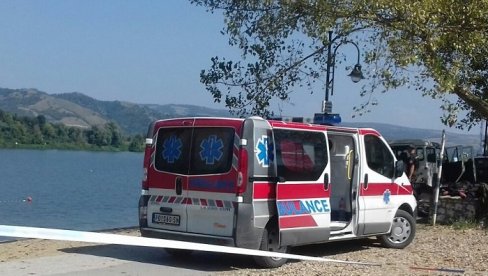 PRONAĐENO TELO ŽENE U VELIKOJ MORAVI: Sa suprugom upala u reku nakon prevrtanja traktora PRONAĐENO TELO ŽENE U VELIKOJ MORAVI: Sa suprugom upala u reku nakon prevrtanja traktora