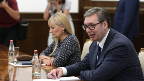 МАЂАРИ У ВЛАДИ, АЛИ БЕЗ МИНИСТАРА: Вучић другог дана консултација са представницима СВМ, Двери и Заветника МАЂАРИ У ВЛАДИ, АЛИ БЕЗ МИНИСТАРА: Вучић другог дана консултација са представницима СВМ, Двери и Заветника