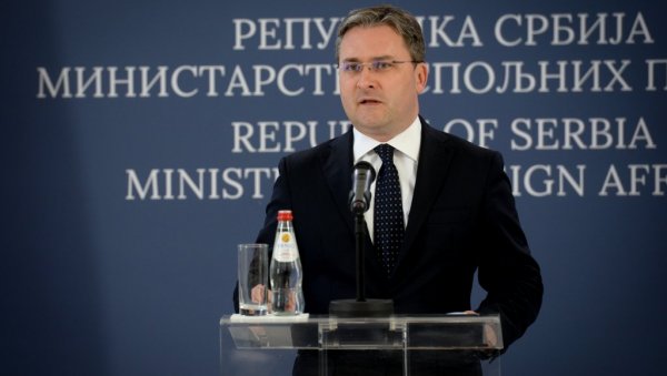 СВА ПОВРЕЂЕНА ДЕЦА ХОСПИТАЛИЗОВАНА: Селаковић са бугарским колегом о несрећи аутобуса са децом из Србије СВА ПОВРЕЂЕНА ДЕЦА ХОСПИТАЛИЗОВАНА: Селаковић са бугарским колегом о несрећи аутобуса са децом из Србије