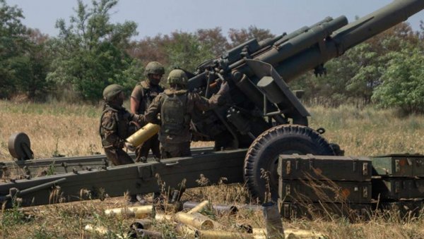 (МАПА) АРТИЉЕРИЈСКИ ДУЕЛИ ДУЖ ЦЕЛЕ ЛИНИЈЕ: ВСУ код Доњецка приморана да ротира две бригаде и пошаље их на попуну људством (МАПА) АРТИЉЕРИЈСКИ ДУЕЛИ ДУЖ ЦЕЛЕ ЛИНИЈЕ: ВСУ код Доњецка приморана да ротира две бригаде и пошаље их на попуну људством