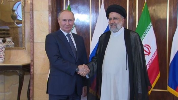 ПРЕКРЕТНИЦА У ОДНОСИМА РУСИЈЕ И ИРАНА: Путин у Техерану - очекује се и састанак са Ердоганом (ВИДЕО) ПРЕКРЕТНИЦА У ОДНОСИМА РУСИЈЕ И ИРАНА: Путин у Техерану - очекује се и састанак са Ердоганом (ВИДЕО)