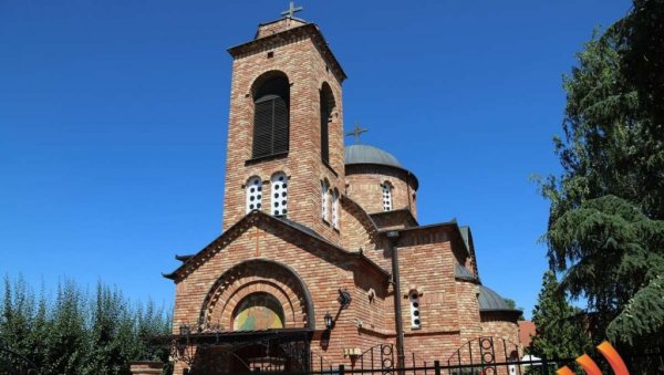 ПОТРЕБНА ПОМОЋ ЗА ОБНОВУ: У току реконструкција храма у Сечњу, недостају средства ПОТРЕБНА ПОМОЋ ЗА ОБНОВУ: У току реконструкција храма у Сечњу, недостају средства