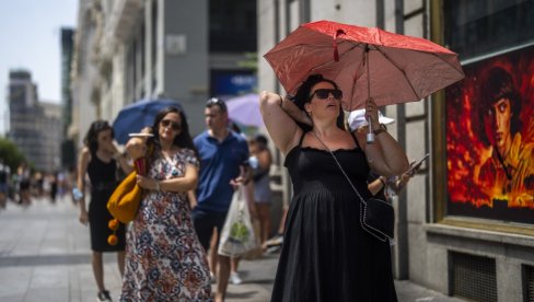 SRBIJA U CRVENOM, SUNCE ĆE DANAS PRŽITI, MOGUĆE I GRMLJAVINE: Vremenska prognoza za četvrtak, 13. jul