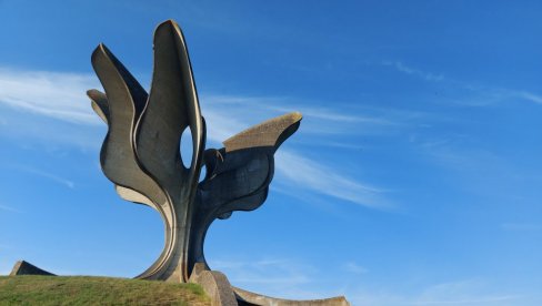 VAŽNO JE SAČUVATI SEĆANJE NA JASENOVAC: Generalna sekretarka IHRA - Ketrin Mejer, za Novosti, o obavezama Hrvatske i zahtevu Uneska