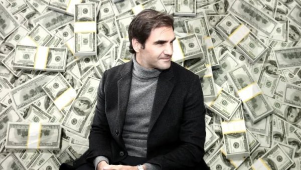 РОЏЕР ФЕДЕРЕР ПРЕД ФИНАНСИЈСКИМ АМБИСОМ: Рат у Украјини је скупо коштао Швајцарца РОЏЕР ФЕДЕРЕР ПРЕД ФИНАНСИЈСКИМ АМБИСОМ: Рат у Украјини је скупо коштао Швајцарца