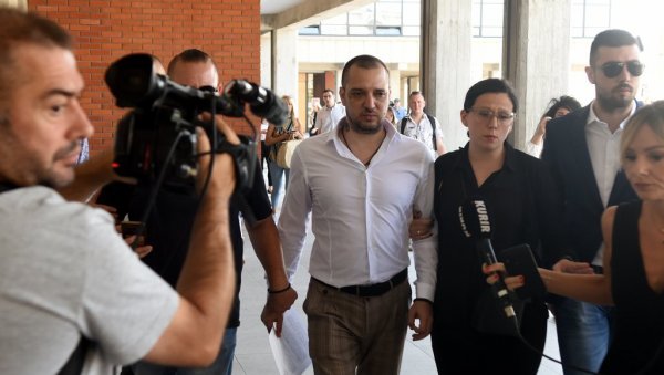 СУД РЕКАО СВОЈЕ, АДВОКАТИ ТВРДЕ ОВО ЈЕ СКАНДАЛ: Одбрана Зорана Марјановића незадовољна пресудом, траже ново суђење и ново кривично веће СУД РЕКАО СВОЈЕ, АДВОКАТИ ТВРДЕ ОВО ЈЕ СКАНДАЛ: Одбрана Зорана Марјановића незадовољна пресудом, траже ново суђење и ново кривично веће