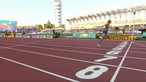 СПОРТ ПОСТАЈЕ СВЕ БРЖИ: Оборен нови рекорд на СП у атлетици, прва жена која је ово успела (ВИДЕО) СПОРТ ПОСТАЈЕ СВЕ БРЖИ: Оборен нови рекорд на СП у атлетици, прва жена која је ово успела (ВИДЕО)