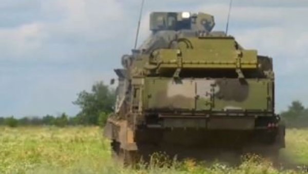 С-300 УНИШТИО ВИШЕ БАЈРАКТАРА: Руско министарство објавило снимак из Украјине (ВИДЕО) С-300 УНИШТИО ВИШЕ БАЈРАКТАРА: Руско министарство објавило снимак из Украјине (ВИДЕО)