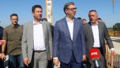 VUČIĆ POSLE POSETE ŠAPCU: Ponosan sam na to što finansiramo sopstveni razvoj zemlje i gradimo Srbiju (VIDEO)