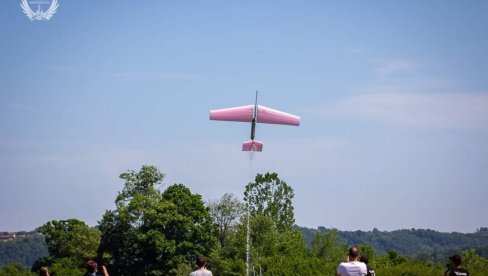 MAŠINAC DOMAĆIN VAZDUHOPLOVCIMA: Finalno takmičenje studentskih avio timova biće održano u Beogradu MAŠINAC DOMAĆIN VAZDUHOPLOVCIMA: Finalno takmičenje studentskih avio timova biće održano u Beogradu