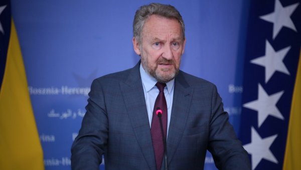 СРПСКА БИ МИР, А БАКИР РАТ: Хушкачка реторика лидера СДА изазвала огорченост у Републици Српској СРПСКА БИ МИР, А БАКИР РАТ: Хушкачка реторика лидера СДА изазвала огорченост у Републици Српској