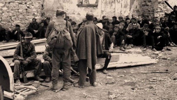 СТРАДАЛО ЈЕ ВИШЕ ОД 600 ЉУДИ: Да ли је геноцид када људске звери уживају у убијању - Велика под Чакором данас се сећа нечувеног погрома СТРАДАЛО ЈЕ ВИШЕ ОД 600 ЉУДИ: Да ли је геноцид када људске звери уживају у убијању - Велика под Чакором данас се сећа нечувеног погрома