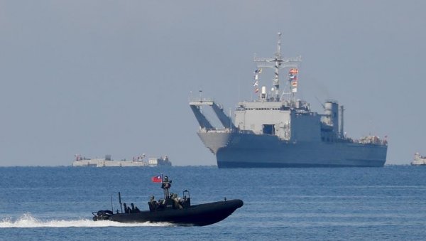 И НА МОРУ И НА НЕБУ: Кинеска војска најавила нове вежбе око Тајвана И НА МОРУ И НА НЕБУ: Кинеска војска најавила нове вежбе око Тајвана