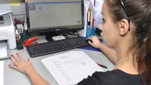 NOVA USLUGA NA PORTALU E-UPRAVE ELEKTRONSKA PISARNICA: Do kraja septembra elektronsko podnošenje zahteva državnim organima NOVA USLUGA NA PORTALU E-UPRAVE ELEKTRONSKA PISARNICA: Do kraja septembra elektronsko podnošenje zahteva državnim organima