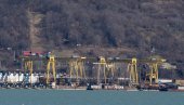 ПРЕКО БУГАРСКЕ УГАЉ КАСНИ ДВЕ НЕДЕЉЕ: Због ниског водостаја отежани и производња струје и речни транспорт  (ФОТО)