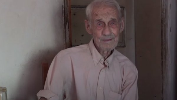 УМРО НАЈСТАРИЈИ СРБИН: Дека Живан нас напустио у 107. години, живео сам а имао више од 40 потомака УМРО НАЈСТАРИЈИ СРБИН: Дека Живан нас напустио у 107. години, живео сам а имао више од 40 потомака