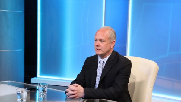 БИЛО БИ ДОБРО ДА ДФ БУДЕ КОНСТРУКТИВАН: Бојан Панаотовић о најављеном потписивању Темељног уговора са СПЦ у Подгорици БИЛО БИ ДОБРО ДА ДФ БУДЕ КОНСТРУКТИВАН: Бојан Панаотовић о најављеном потписивању Темељног уговора са СПЦ у Подгорици