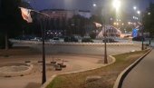 SABLASNO: Kako izgleda Kosovska Mitrovica u večernjim satima (VIDEO) SABLASNO: Kako izgleda Kosovska Mitrovica u večernjim satima (VIDEO)