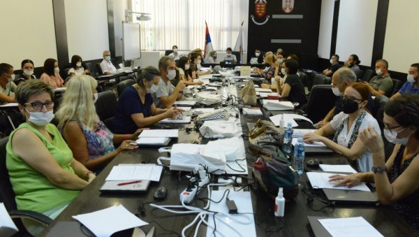 ИНСТРУКТОРИ НА ОБУЦИ У Краљеву почеле припреме за попис становништва ИНСТРУКТОРИ НА ОБУЦИ У Краљеву почеле припреме за попис становништва
