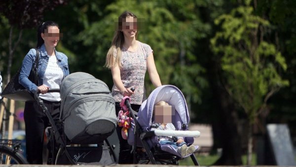 МАМА ИЗ СОМБОРА КОЈА ЈЕ КУПИЛА КУЋУ УЗ ПОМОЋ ДРЖАВЕ: Драго нам је што је конкурс изашао за нас у правом моменту МАМА ИЗ СОМБОРА КОЈА ЈЕ КУПИЛА КУЋУ УЗ ПОМОЋ ДРЖАВЕ: Драго нам је што је конкурс изашао за нас у правом моменту