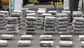 ПОМАГАЛИ ЗВИЦЕРУ И БЕЛИВУКУ ДА ТРГУЈУ КОКАИНОМ: Ухапшени бивши и садашњи припадник МУП Србије, припадница БИА и камионџија из Аранђеловца