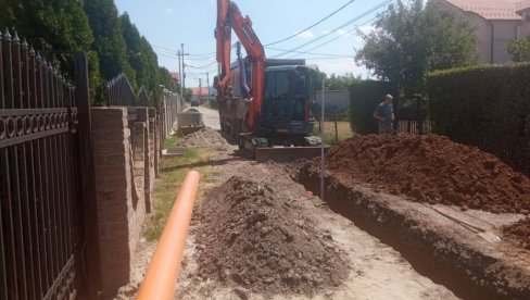 NASELJE IKARBUS DOBIJA KANALIZACIJU: U ovim zemunskim ulicama biće izgrađeni novi cevovodi NASELJE IKARBUS DOBIJA KANALIZACIJU: U ovim zemunskim ulicama biće izgrađeni novi cevovodi