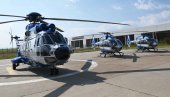 NAJSNAŽNIJA HELIKOPTERSKA FLOTA NA BALKANU: Ministar Vulin obišao bazu na aerodromu Nikola Tesla i uverio se u snagu Super Puma (FOTO)