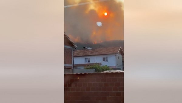 ЈОШ УВЕК ГОРИ КОД ПРЕШЕВА: Ватрогасци се целе ноћи борили са ватром, постоји опасност да се пожар распламса ЈОШ УВЕК ГОРИ КОД ПРЕШЕВА: Ватрогасци се целе ноћи борили са ватром, постоји опасност да се пожар распламса