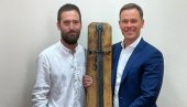 SRPSKI MAČ - PRAVO REMEK DELO: Ministar Mali oduševljen radom kovača iz Guče (FOTO) SRPSKI MAČ - PRAVO REMEK DELO: Ministar Mali oduševljen radom kovača iz Guče (FOTO)