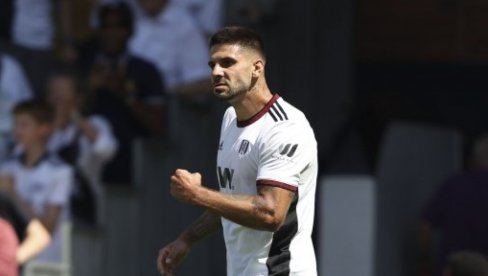 PODRŠKA PALOM BRATU: Srbi bodre Engleza koji se razvodi, a razlog što ga žena ostavlja je - Aleksandar Mitrović! PODRŠKA PALOM BRATU: Srbi bodre Engleza koji se razvodi, a razlog što ga žena ostavlja je - Aleksandar Mitrović!