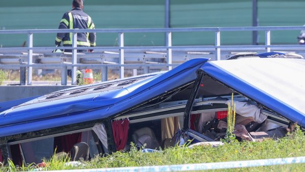 ПОШЛИ У МЕЂУГОРЈЕ, ПРОНАШЛИ ПАКАО: Несрећа пољског аутобуса у Хрватској, настрадало 12 ходочасника ПОШЛИ У МЕЂУГОРЈЕ, ПРОНАШЛИ ПАКАО: Несрећа пољског аутобуса у Хрватској, настрадало 12 ходочасника