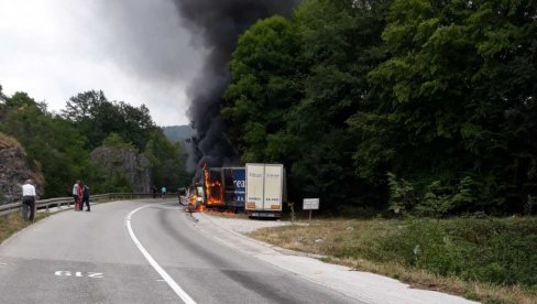 GORI KAMION: Incident na putu između Bistrice i Nove Varoši