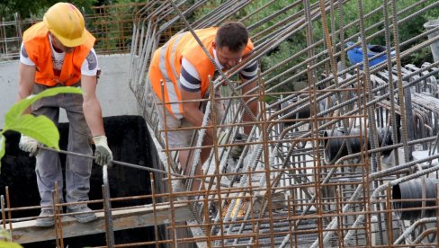 MANJAK ZANATLIJA: Država čini sve da zaposlenima u građevinskom sektoru obezbedi bolje plate i uslove rada