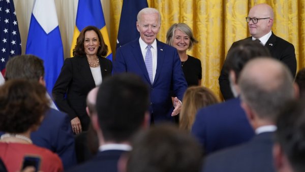 НИЈЕ БИО СВЕСТАН ТОГА: Бајден није био обавештен о рацији на дом бившег председника Трампа НИЈЕ БИО СВЕСТАН ТОГА: Бајден није био обавештен о рацији на дом бившег председника Трампа