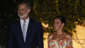 ПОВРАТАК НА МАЛЕ ЕКРАНЕ: Шпанска краљица Летисија поново пред ТВ камерама (ВИДЕО)