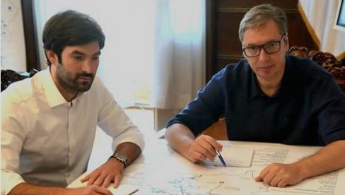NIKO NAS NE MOŽE ZAUSTAVITI Vučić objavio fotografiju - Pravimo planove gde želimo da dovedemo nove investitore (FOTO) NIKO NAS NE MOŽE ZAUSTAVITI Vučić objavio fotografiju - Pravimo planove gde želimo da dovedemo nove investitore (FOTO)