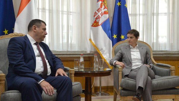 БРНАБИЋ ПРИМИЛА У ОПРОШТАЈНУ ПОСЕТУ АМБАСАДОРА ПИНТЕРА: Односи Србије и Мађарске на највишој тачки развоја БРНАБИЋ ПРИМИЛА У ОПРОШТАЈНУ ПОСЕТУ АМБАСАДОРА ПИНТЕРА: Односи Србије и Мађарске на највишој тачки развоја
